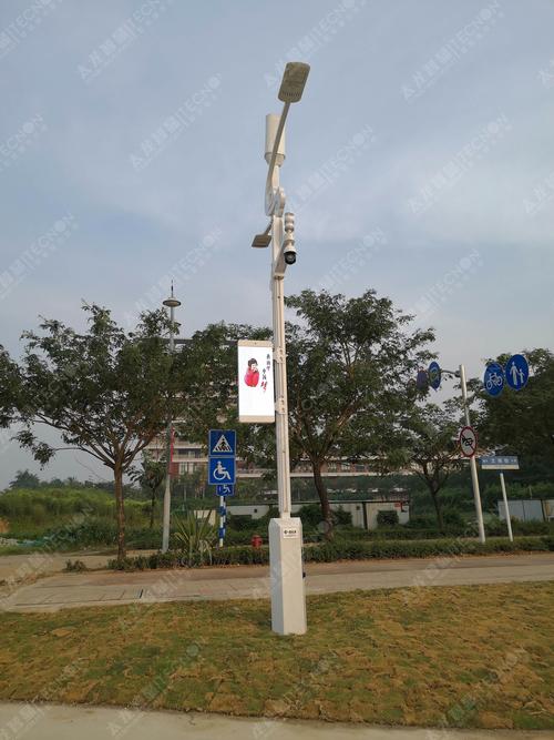 智能LED灯杆显示屏 打破固态图样，引领城市传播新范式